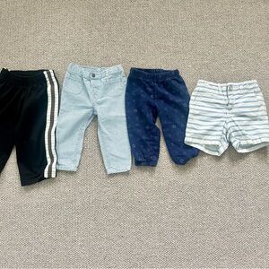 Baby boy 12-18 mo
Assorted Bottoms Set - Gap & Carters